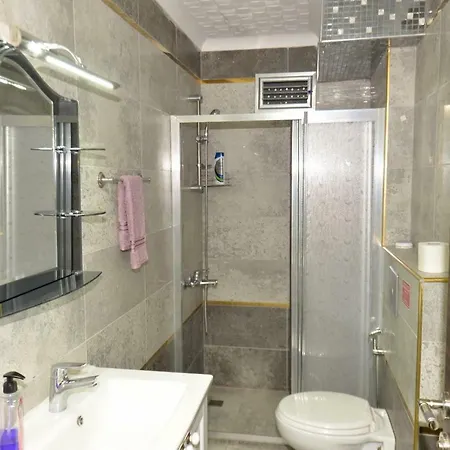 Mihmandar Aparthotel 2*